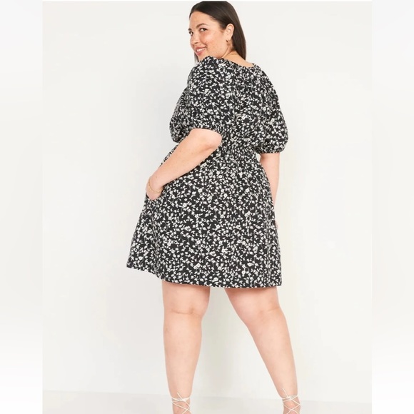 Old navy puff sleeve waist defined side cutout printed dress size 2X - Picture 14 of 14